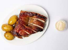 1/2 Menú de panceta asada + patatas + allioli (2 Personas)