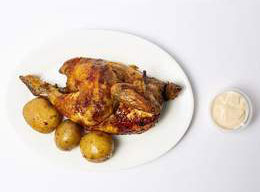 1/2 pollo asado + patatas + 1 allioli